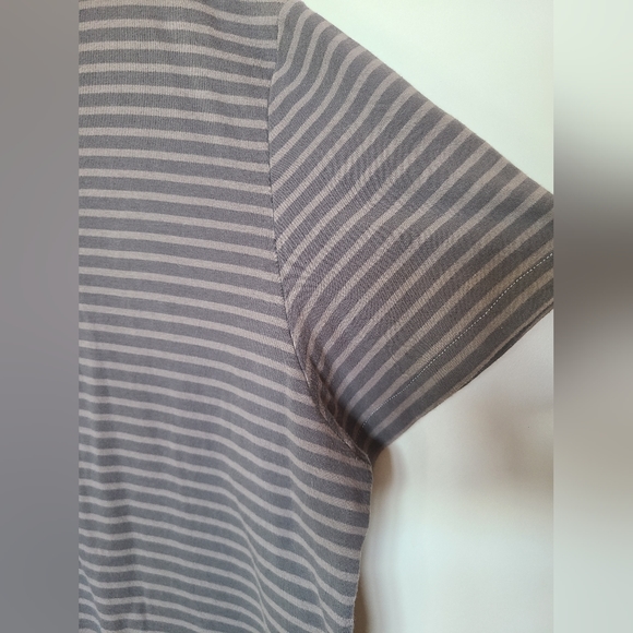 Guy Laroche - Grey V-Neck T-Shirt - Size XXL - Picture 4 of 10